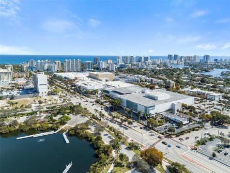2555 NE 11th Street Fort Lauderdale FL 33304