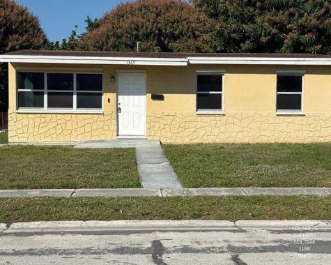 1365 11TH Street West Palm Beach FL 33401