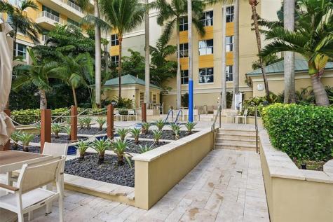 700 E Boynton Beach Boulevard Boynton Beach FL 33435