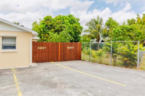 279 Hach Lane (2/1) West Palm Beach FL 33415