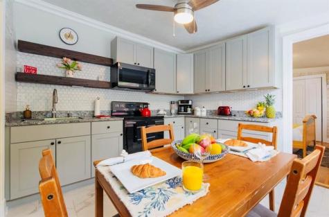 279 Hach Lane (2/1) West Palm Beach FL 33415