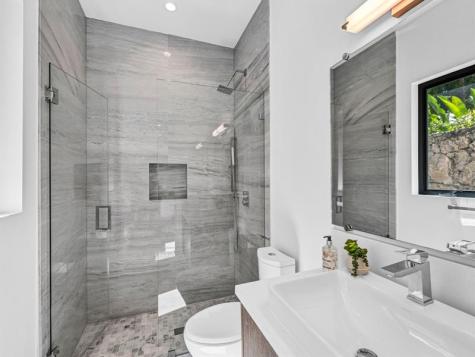 3755 Solana Road Miami FL 33133