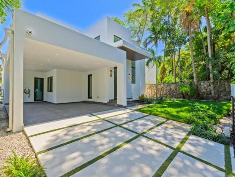 3755 Solana Road Miami FL 33133