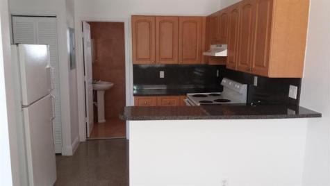 717 NE 10th Avenue Hallandale Beach FL 33009