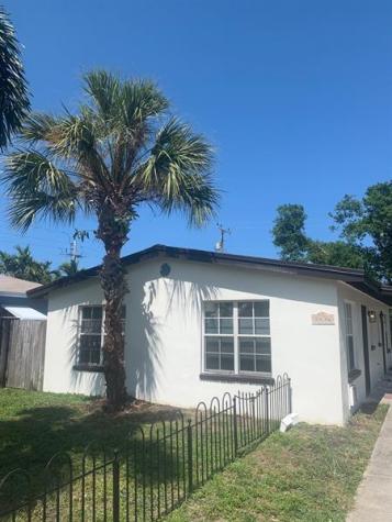 1436 NE 2nd Avenue Fort Lauderdale FL 33304