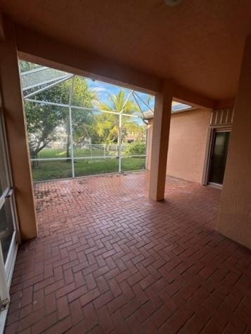 1572 Banyan Way Weston FL 33327