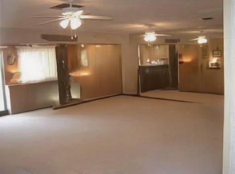 19112 W Lake Hialeah FL 33015