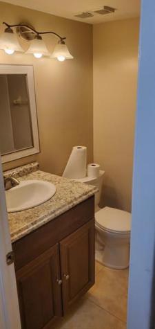 212 Lake Pointe Drive Oakland Park FL 33309