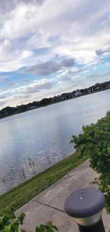 212 Lake Pointe Drive Oakland Park FL 33309