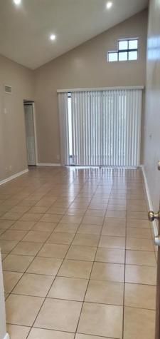 212 Lake Pointe Drive Oakland Park FL 33309