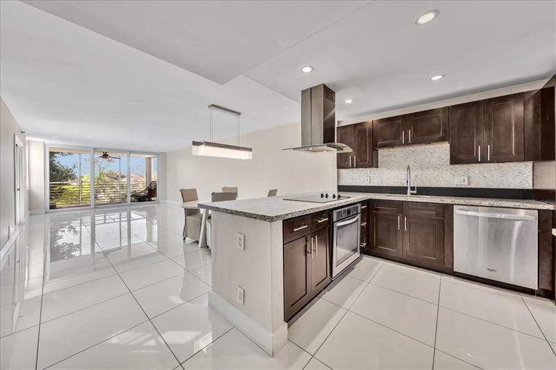 3520 Oaks Way Pompano Beach FL 33069