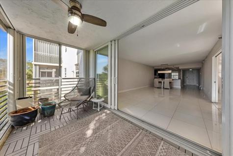 3520 Oaks Way Pompano Beach FL 33069