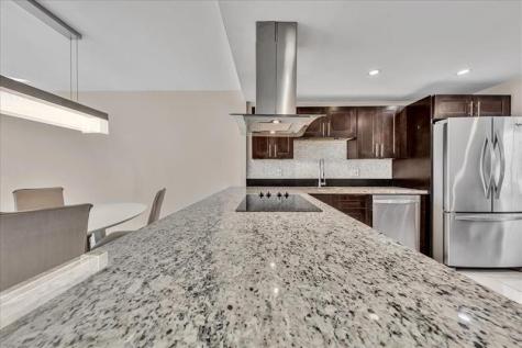 3520 Oaks Way Pompano Beach FL 33069