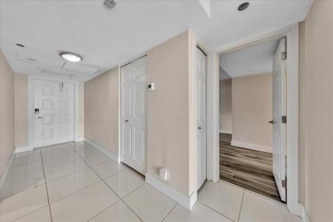 3520 Oaks Way Pompano Beach FL 33069