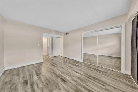 3520 Oaks Way Pompano Beach FL 33069