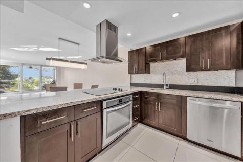 3520 Oaks Way Pompano Beach FL 33069