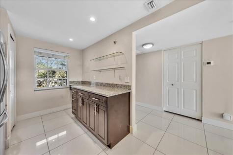 3520 Oaks Way Pompano Beach FL 33069