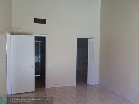7433 NW 33rd Street Lauderhill FL 33319
