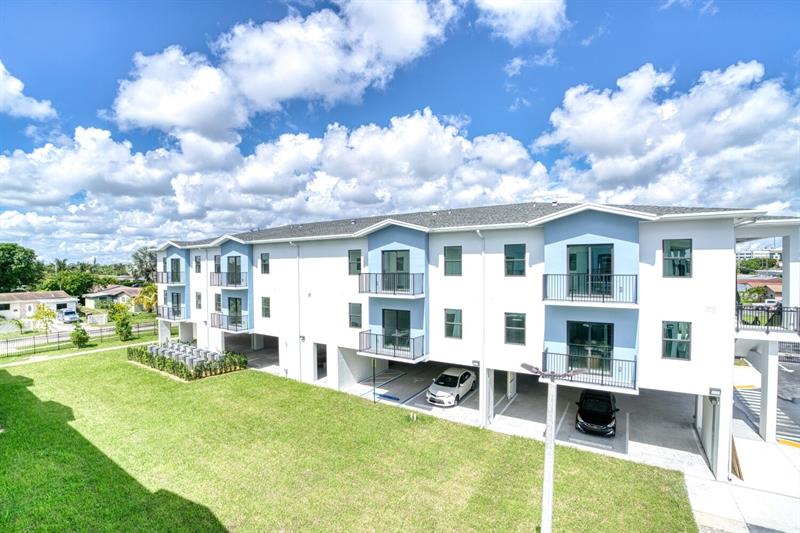 2701 SW 4th Place Fort Lauderdale FL 33312