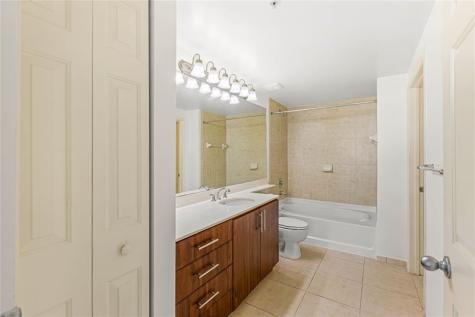 2421 NE 65th Street Fort Lauderdale FL 33308