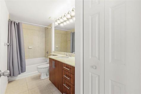 2421 NE 65th Street Fort Lauderdale FL 33308
