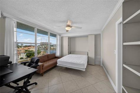 3180 NE 48th Court Lighthouse Point FL 33064