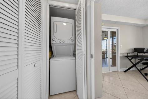 3180 NE 48th Court Lighthouse Point FL 33064