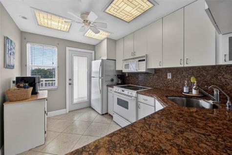 3180 NE 48th Court Lighthouse Point FL 33064
