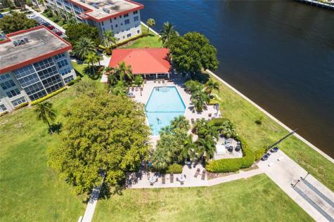 3180 NE 48th Court Lighthouse Point FL 33064