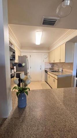 800 NE 195th Street Miami FL 33179