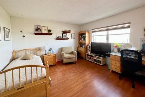800 NE 195th Street Miami FL 33179