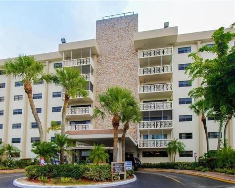 800 NE 195th Street Miami FL 33179