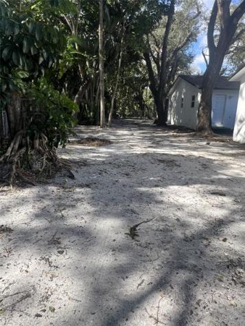 1702 NE 146th Street Miami FL 33181