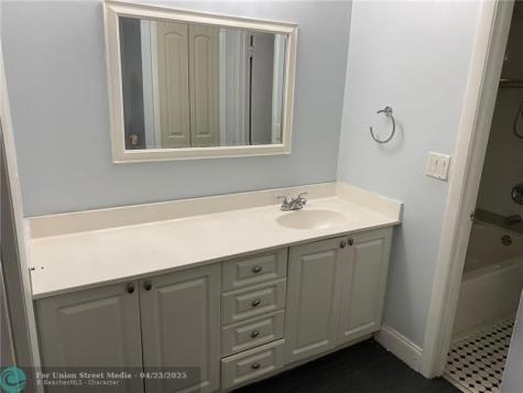 290 Racquet Club Road Weston FL 33326