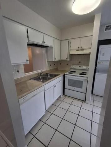 714 Gardens Drive Pompano Beach FL 33069