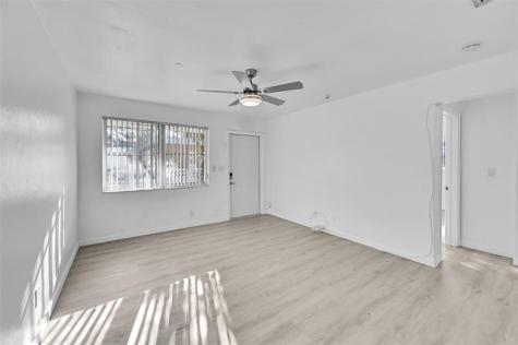 2409 Taft Street Hollywood FL 33020