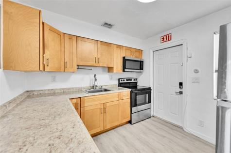 2409 Taft Street Hollywood FL 33020