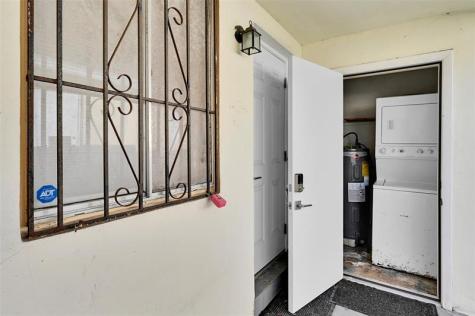 2409 Taft Street Hollywood FL 33020