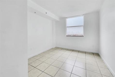 1 Glen Royal Parkway Miami FL 33125