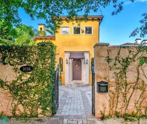 3733 Solana Road Miami FL 33133