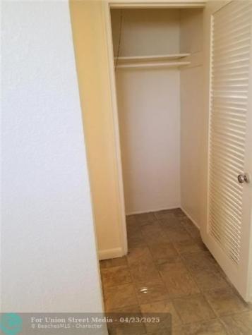 2104 Monroe Terrace Hollywood FL 33020