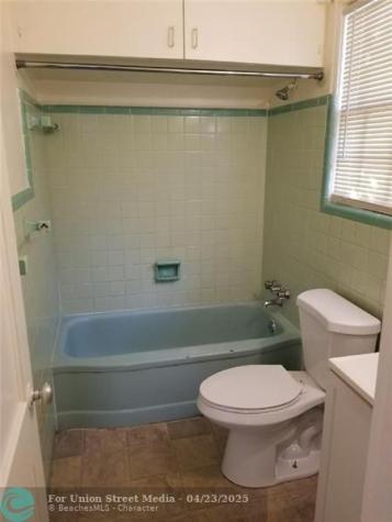 2104 Monroe Terrace Hollywood FL 33020