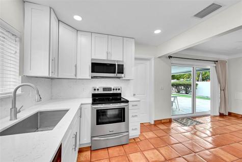 4620 NE 1st Terrace Fort Lauderdale FL 33334