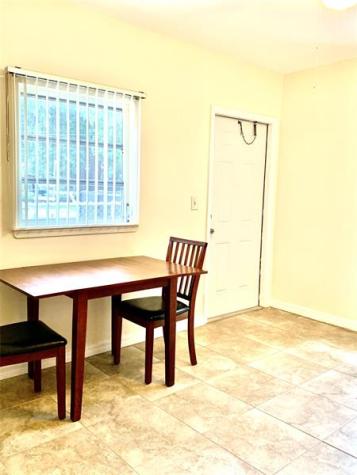 318 SW 67th Terrace Pembroke Pines FL 33023