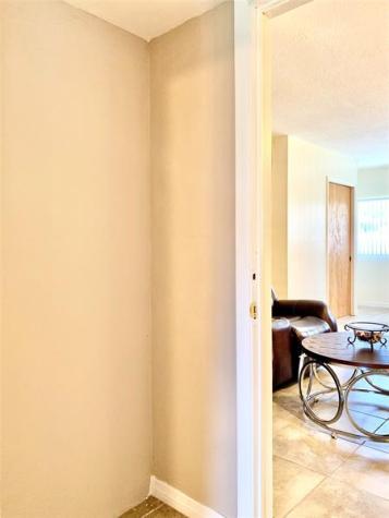 318 SW 67th Terrace Pembroke Pines FL 33023