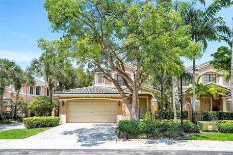 2669 Center Court Drive Weston FL 33332