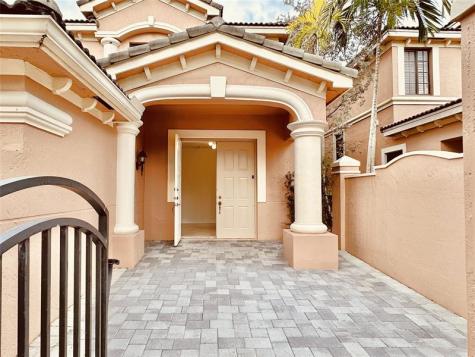 2669 Center Court Drive Weston FL 33332