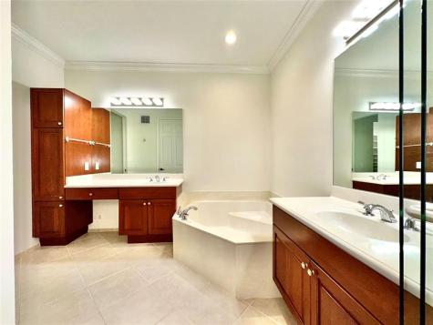 2669 Center Court Drive Weston FL 33332