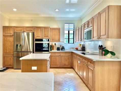 2669 Center Court Drive Weston FL 33332