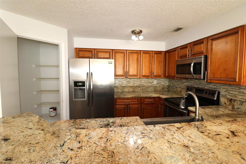 2445 SW 18th Terrace Fort Lauderdale FL 33315